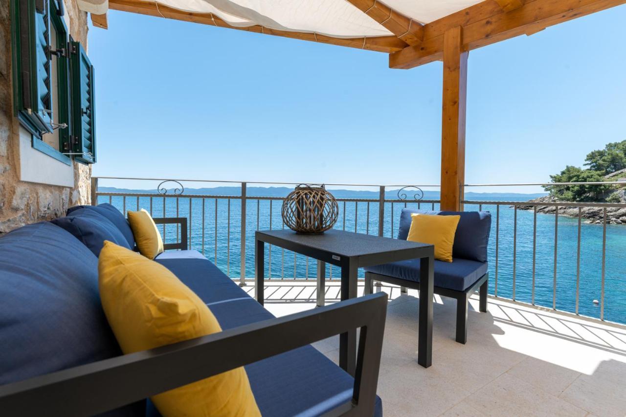 Seaside Cottage Maslina Gdinj Exterior photo